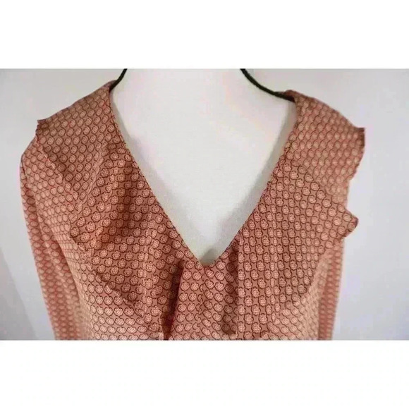 Van Heusen Ruffled V-Neck Long Sleeve Blouse - Size M - Picture 2 of 12